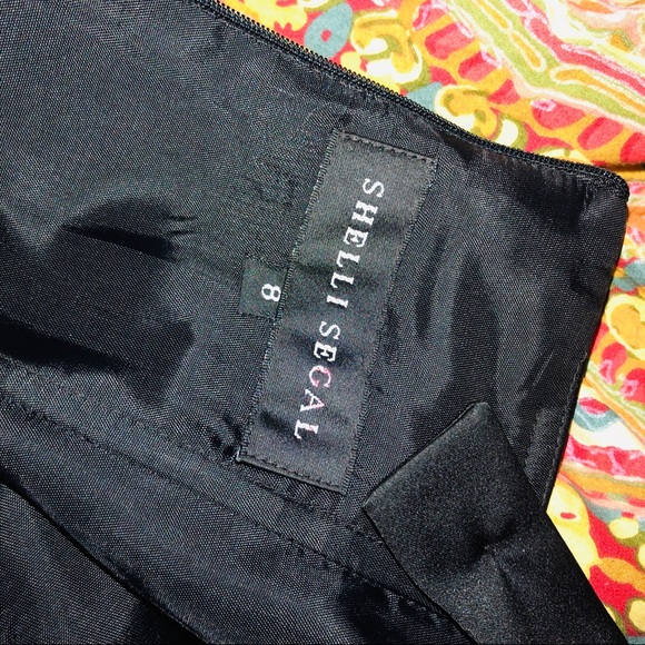 Black cocktail dress - Picture 8 of 8